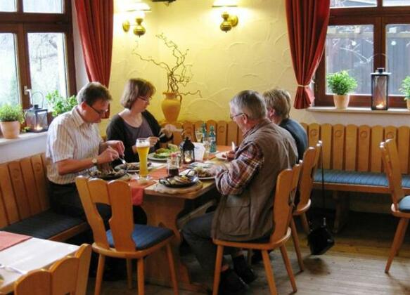Jausenstation Restaurant & Pension - Photo2
