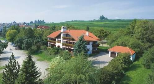 Hotel Alpina Hagnau am Bodensee - Photo2