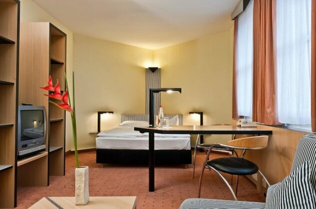 TRYP by Wyndham Halle - Photo5