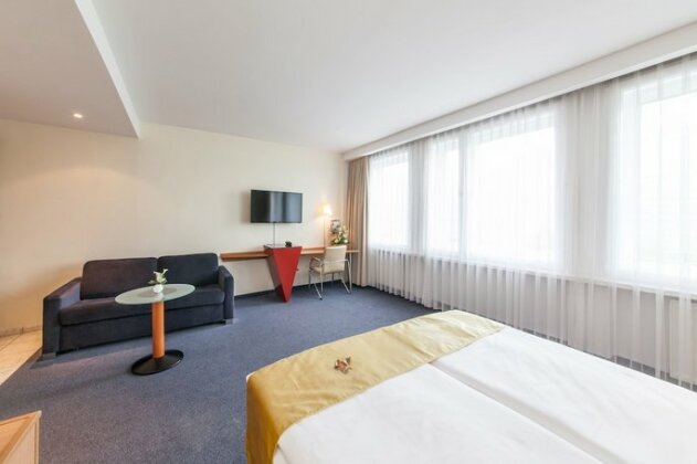 Quality Hotel Ambassador Hamburg - Photo5