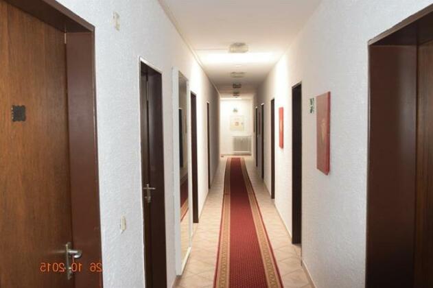 Hotel Main Taunus - Photo2