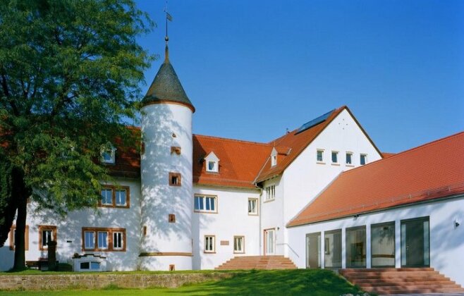 Kloster Hochst - Jugendbildungsstatte und Tagungshaus der EKHN