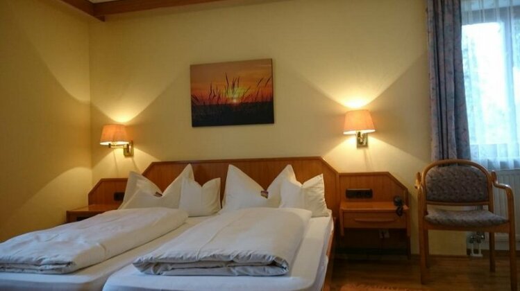 Hotel am Wald Hohenbrunn - Photo3