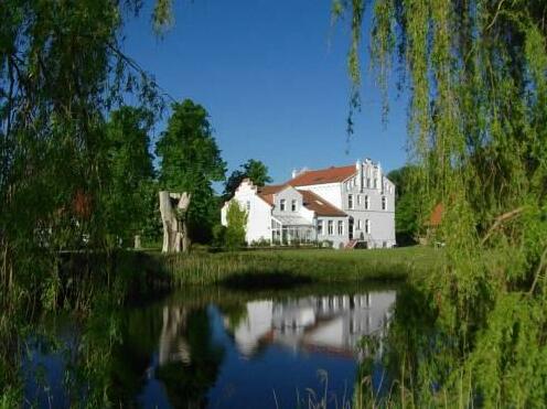 Ferienanlage Gutshaus Gramkow - Photo2