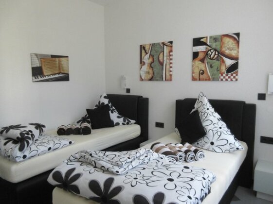 Pension Kessler Kirkel - Photo2