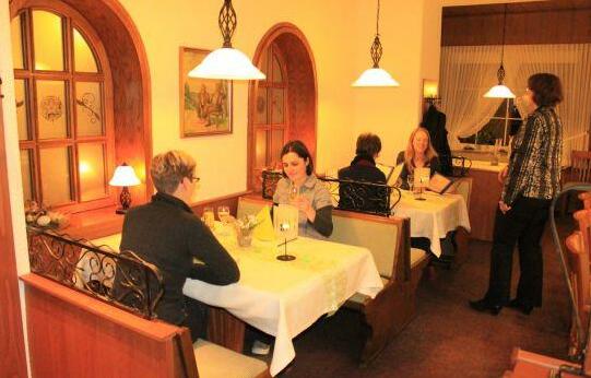 Garre Hotel Restaurant - Photo4