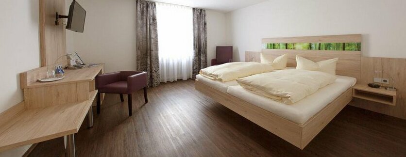 Hotel zur Pfalz - Photo2