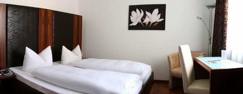 Hotel zur Pfalz - Photo3