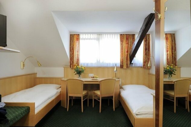 Hotel Buchner Hof - Photo4