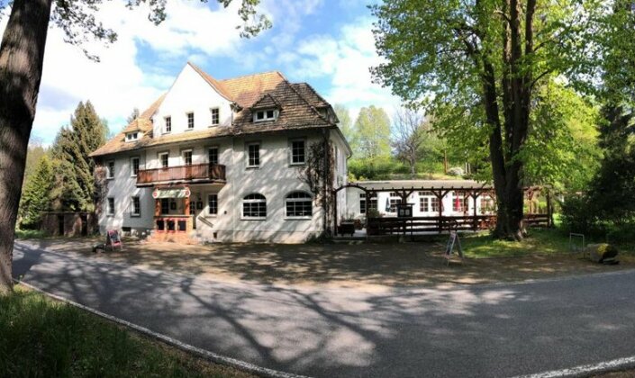 Waldhotel & Restaurant Hirschbachmuehle