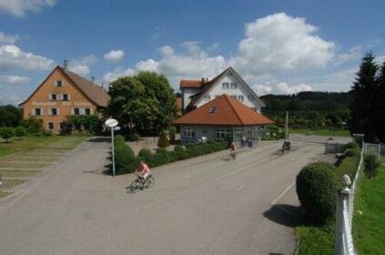 Landhotel Gutshof Camping Badhutten