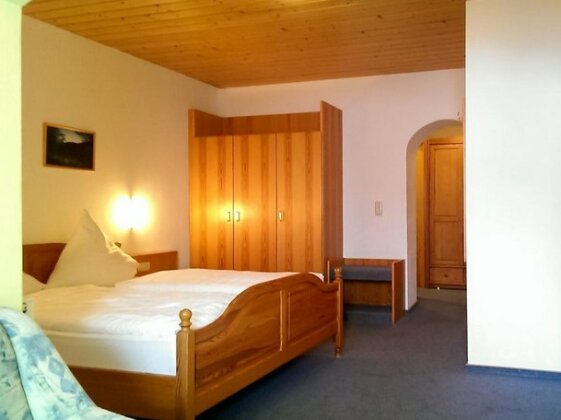 Hotel Pension zur Linde - Photo3