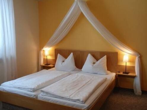 Hotel Lindengarten - Photo5