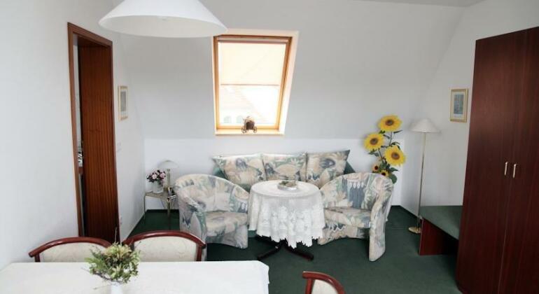 Pension am Markt Lubben - Photo3