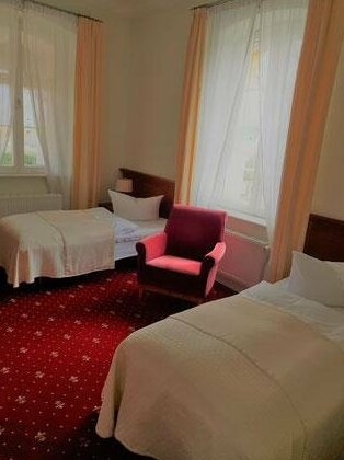 Hotel Vierseithof Luckenwalde - Photo2