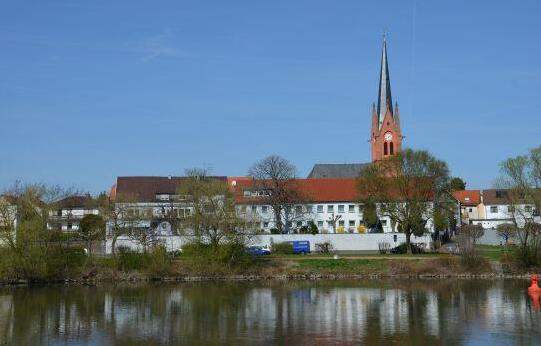 Hotel zum Schiffchen Maintal