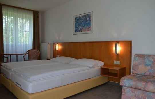 Hotel Siebeneichen - Photo2