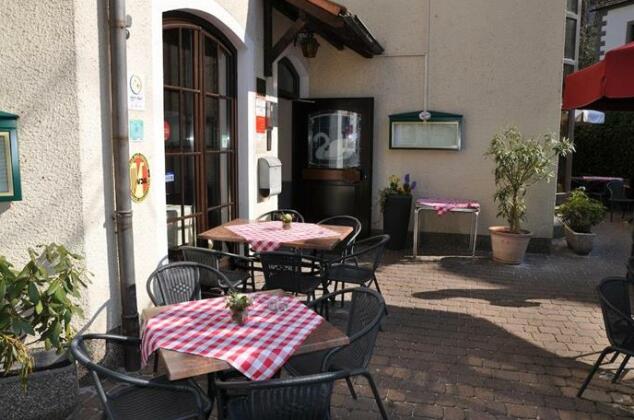 Hotel Restaurant Zum Schwan Mettlach - Photo3
