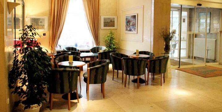 Germania Hotel - Photo2