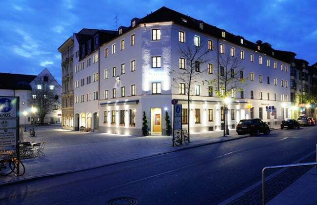 Hotel Blauer Bock - Photo2