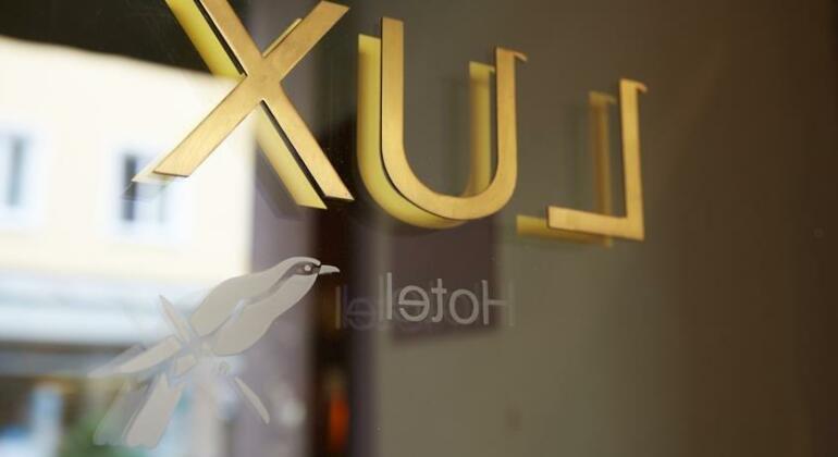 Hotel Lux - Photo2