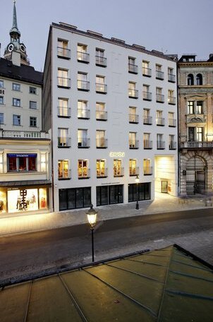 Top Hotels near Louis Vuitton Shop, Munich for 2023