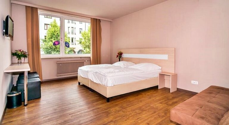 Smart Stay - Hostel Munich City - Photo2