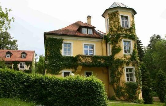 Schlosshotel Ernestgrun - Photo5