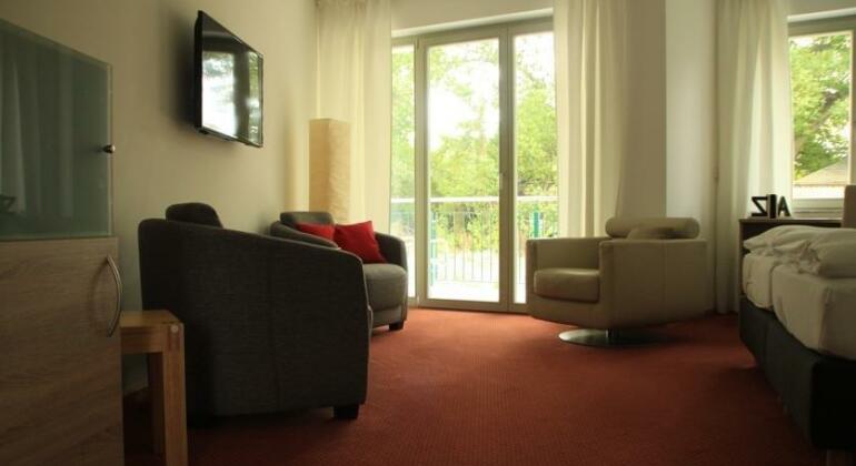 Hotel Lindenstrasse - Photo2