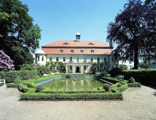 Hotel Schloss Schweinsburg - Photo2
