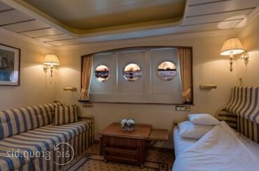 Hotelships Holland - MS Cezanne - Neuss - Photo4