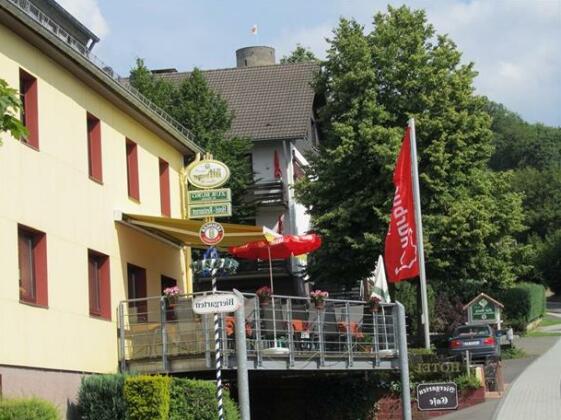 Land-gut-Hotel zur Burg Nurburgring-Eifel