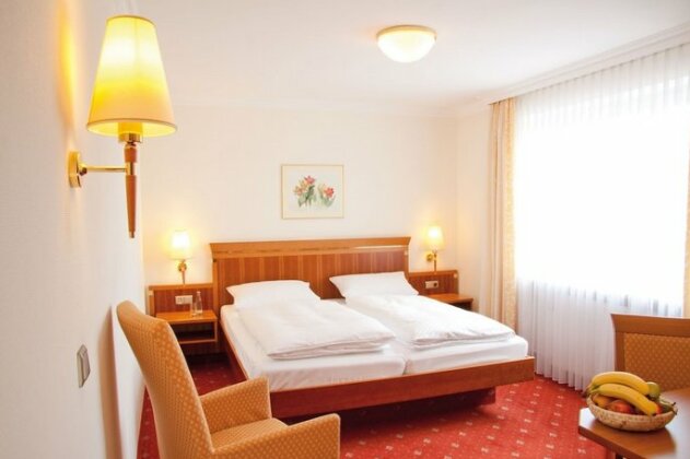 Hotel am Schlosspark Zum Kurfurst - Photo4