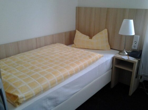 Centralhotel Garni - Photo4