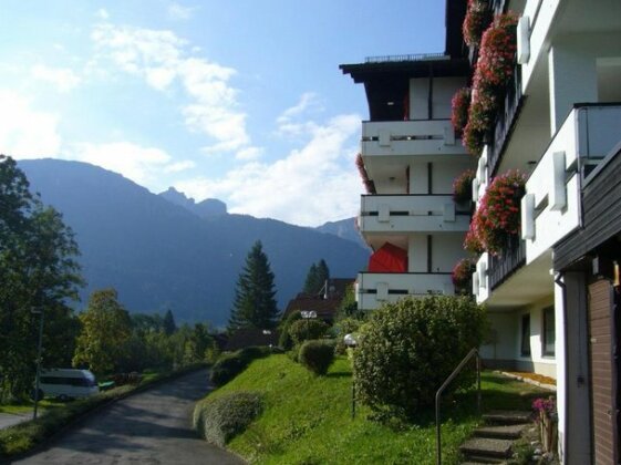 Sonniges Appartement mit Balkon und Bergblick