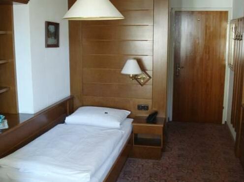 Hotel Restaurant Alpenblick Piding - Photo4
