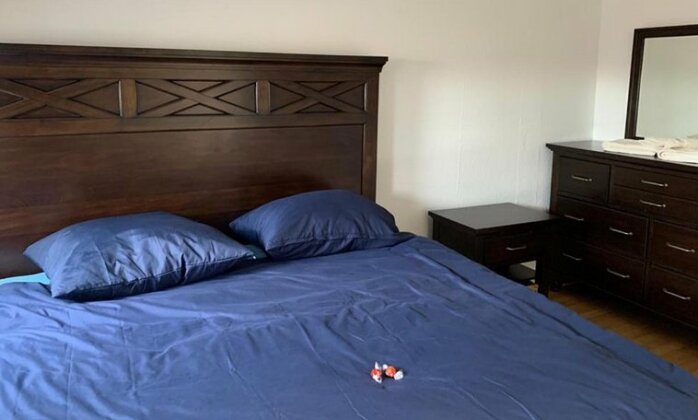 Aarons Inn - Photo2
