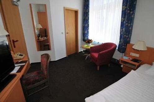 Hotel Stadt Reinfeld - Photo4