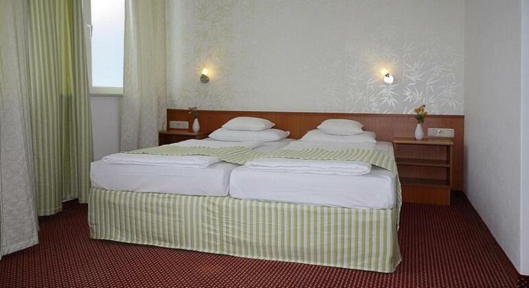 Hotel Best one Rossdorf - Photo5