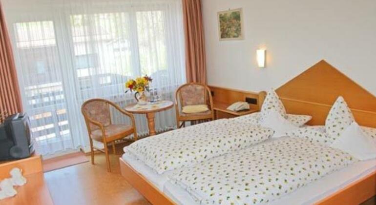 Zellerwirt Hotel & Restaurant - Photo4
