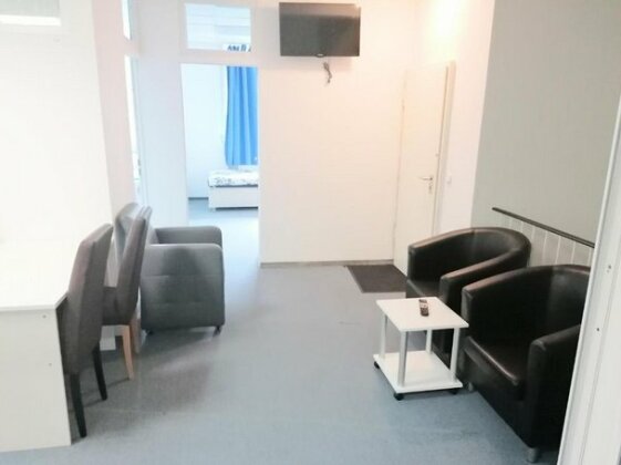 Private Soutrrian Apartment in Opel City near Airport Frankfurt - Photo2
