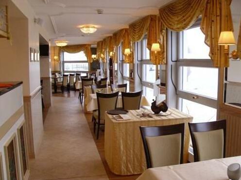 Strandhotel Sassnitz Rugen - Photo4