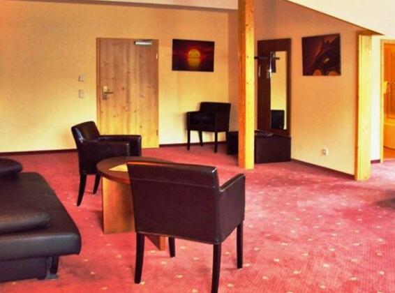 Hotel Lido Senftenberg - Photo4