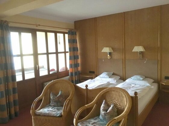 Hotel und Restaurant Post Prienbach - Photo4