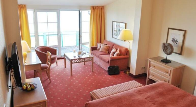 Strandhotel Miramar - Photo4