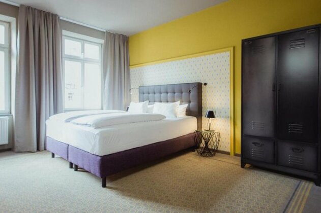 Hotel Goldene Traube - by Neugart - Photo3