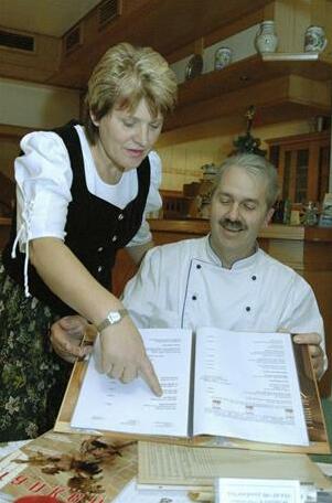 Landhotel Goldener Stern - Photo2