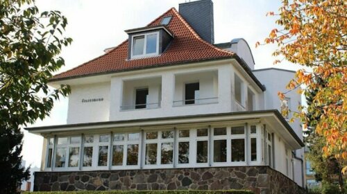 PEMATRA Villa Felsenburg FeWo Gartenblick