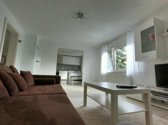 Moderne helle 2 5 Zimmer Wohnung mit grossem Bad und Kueche in Trossingen - Photo2