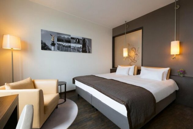 Infinity Hotel & Conference Resort Munich - Photo5